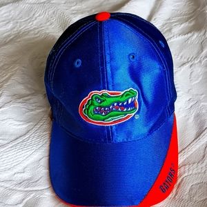 University of Florida  Gators 1 sz $34+Free hat or